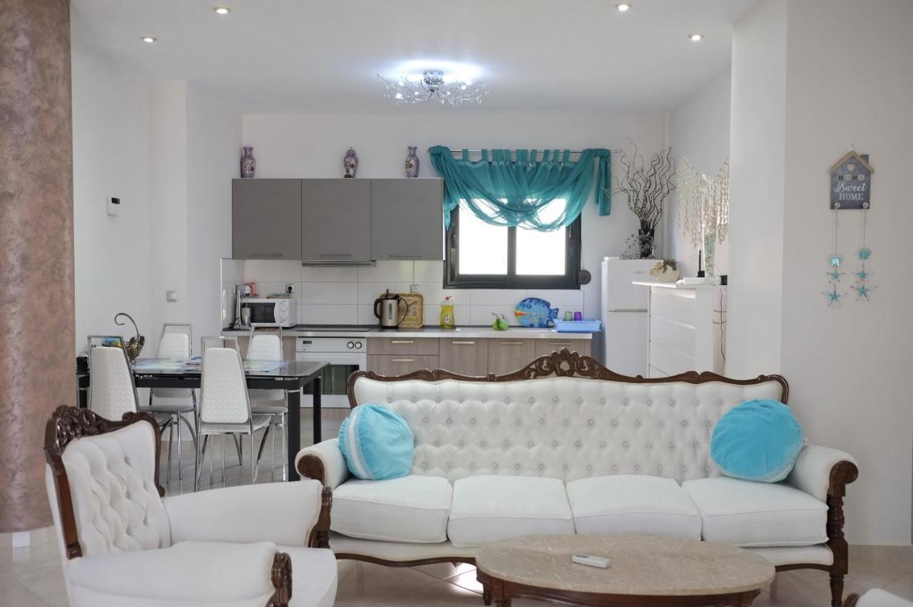 Irenes Apartment Kallithea  Buitenkant foto