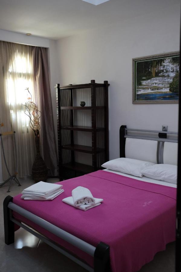 Irenes Apartment Kallithea  Buitenkant foto