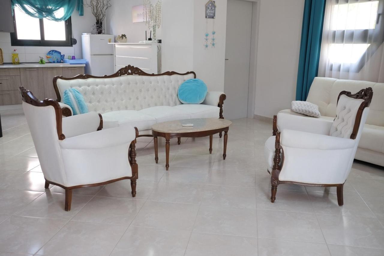 Irenes Apartment Kallithea  Buitenkant foto